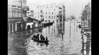 Метка на доме,показывающая на какой уровень поднялась вода в Киеве при потопе 1931 г.
