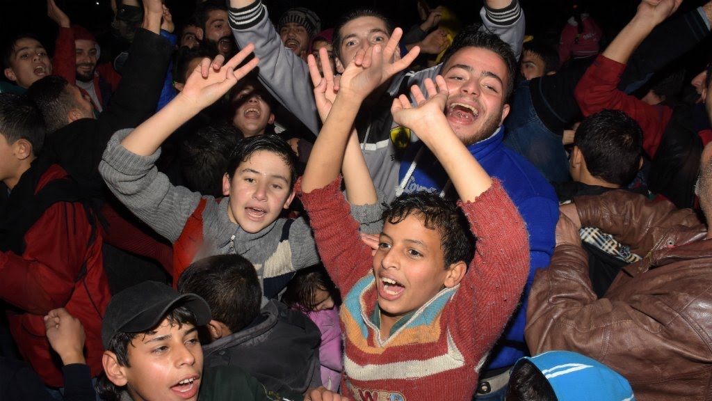 Syria: Army says Aleppo battle in final stages, jubilant residents take to the streets to celebrate