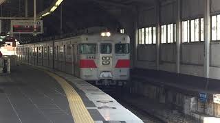 阪急三宮駅を発車する山陽3050系アルミ車
