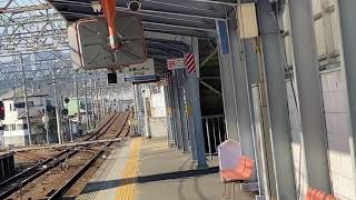 南海本線　3000系　普通車和歌山市行き．紀ノ川到着。