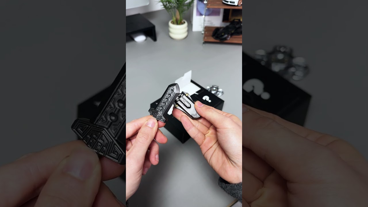 Art at your fingertips.