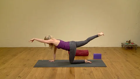 45 minute Energising Yoga class, with Esther Ekhart
