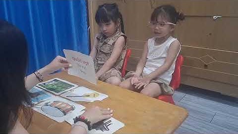 Tiếng Anh Giao Tiếp Phan Thiết: Candy and Sunny practice talking about Hobbies