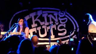 LIGHTS - "Ice" / Live / Glasgow King Tut's / 20th May 2010 / HD