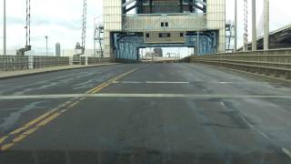 Tomlinson Lift Bridge westbound
