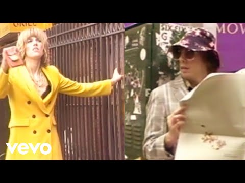 Razorlight - Cops and Robbers (Official Video)