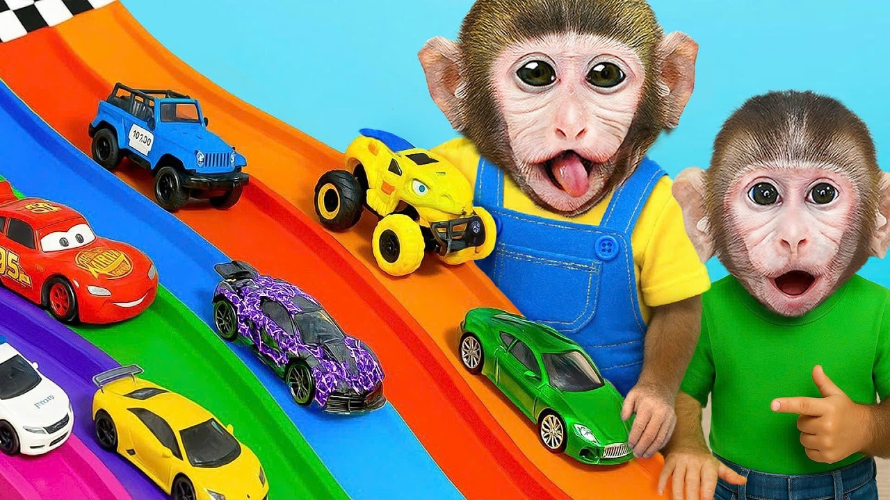 Usando o Carrinho Super Rápido com Momo e o Filhote de Macaco