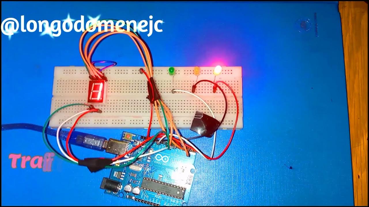 How to make Traffic lights using Arduino and 7 Segment display... - YouTube
