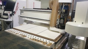 cnc router with auto label auto loading and unloading HUAHUA woodworking machinery