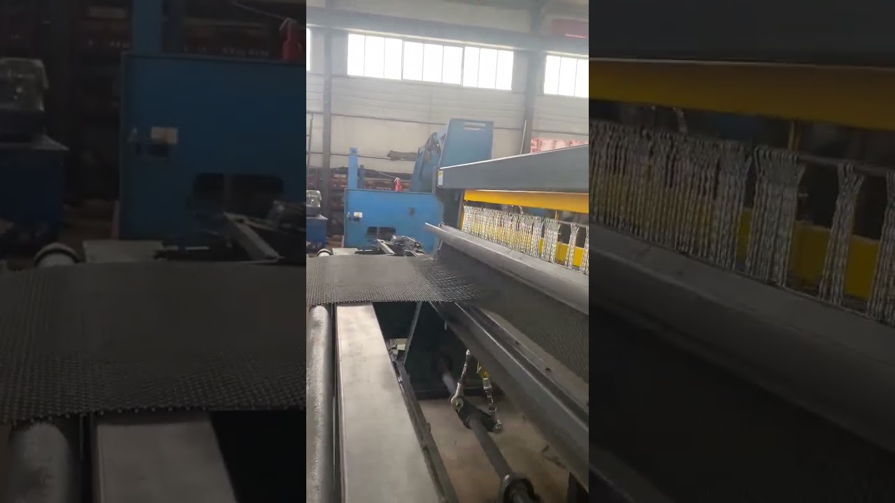 2-5mm CNC fully automatic crimped wire mesh weaving machine with wire crimping and cutting machine