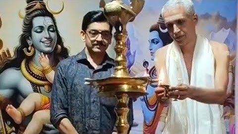 തിരുവാഴപ്പള്ളി ശിവമഹാപുരാണ യജ്ഞത്തിന് തിരുവിതാംകൂർ രാജകുടുംബാഗം ആദിത്യവർമ്മ ഭദ്രദീപം തെളിയിക്കുന്നു