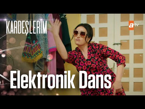 Şengül'ün fenomen elektro dansı!🎸🎵🤣