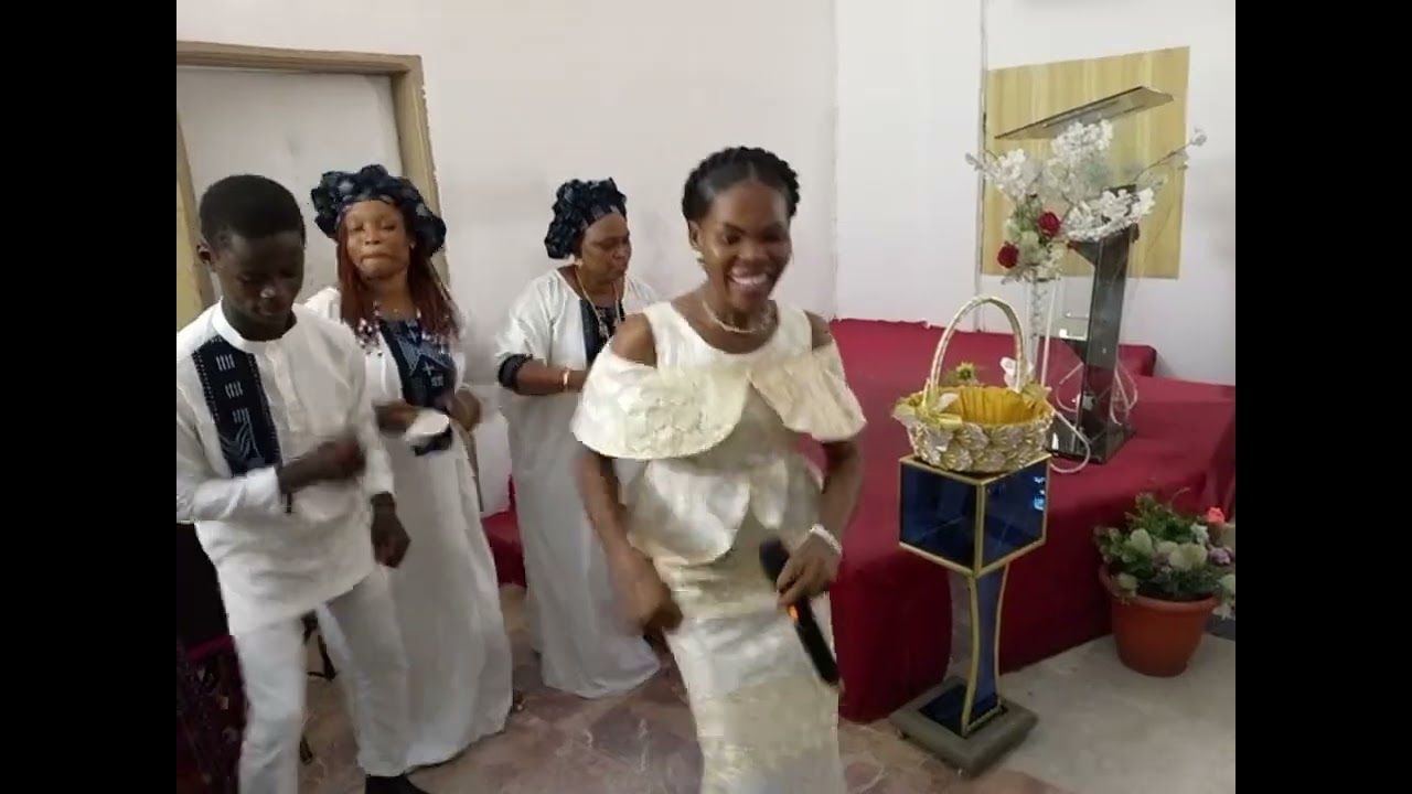 c'était la chantre Mireille officielle Douman contact 0707263684