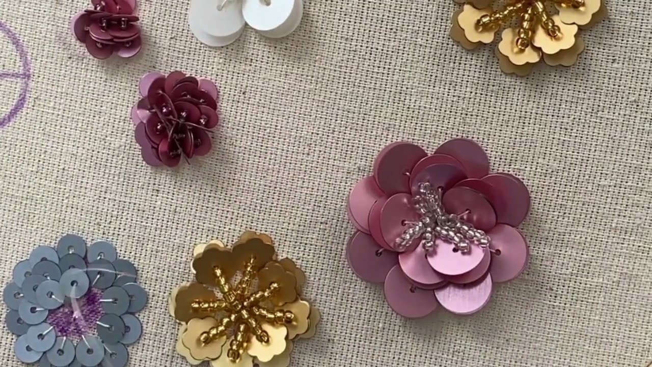 Capitulo 2 - Clase de Flores y hojas con lentejuelas - Kit de flores y hojas en pedrería