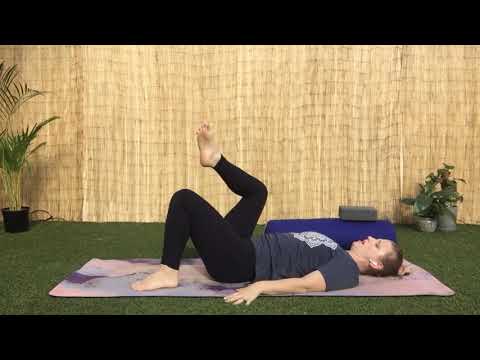 Try This Camel Pose Yoga Practice to Get Better At Backbends - YOGA PRACTICE