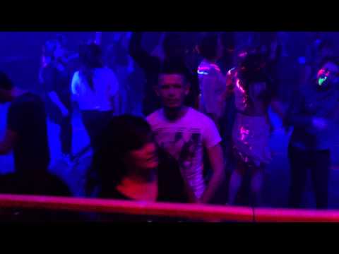 Jul Dans ma Paranoia Remix Ran's @ Friday Party 03/10/14 @ Le Moulin