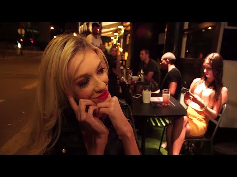 Vidéo: Vie nocturne à Berlin : les meilleurs bars, clubs, & Plus