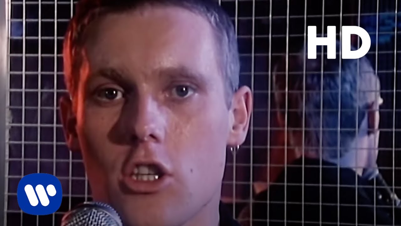 English Beat - Mirror In the Bathroom