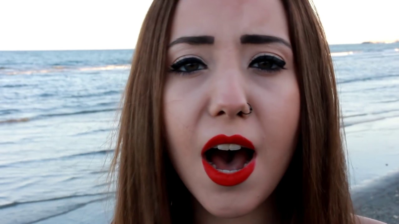 Το φυλαχτό     Δημήτρης Λαλαίος ft   Ελενα Μαννούρη