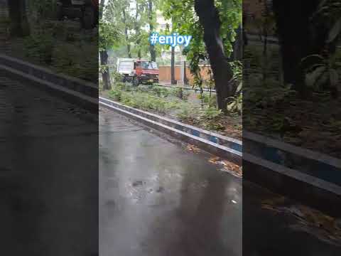 Amid the rains #funny #shortvideos #comedy #love #sad #trendingshorts #trendingreels #trendingnow