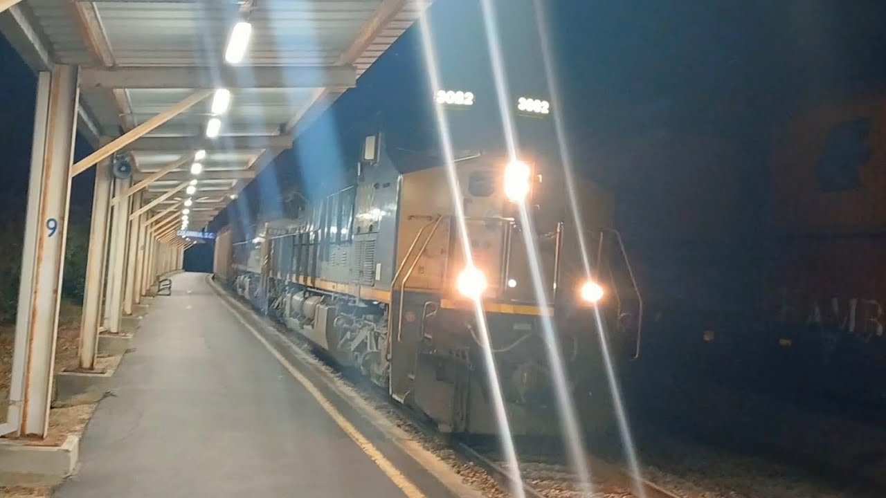 NS 296 and Reroute CSX C904 by the Columbia SC Amtrak station 