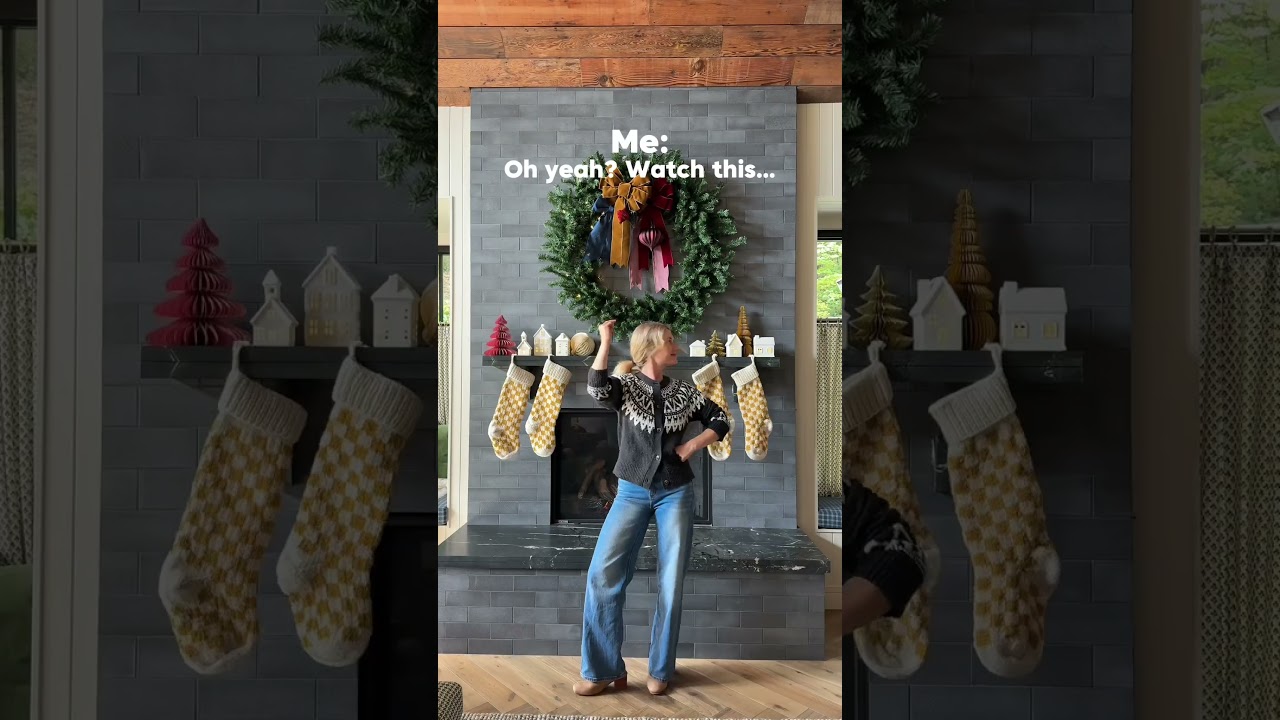 Кто сказал, что праздничный декор должен быть красным и зеленым?