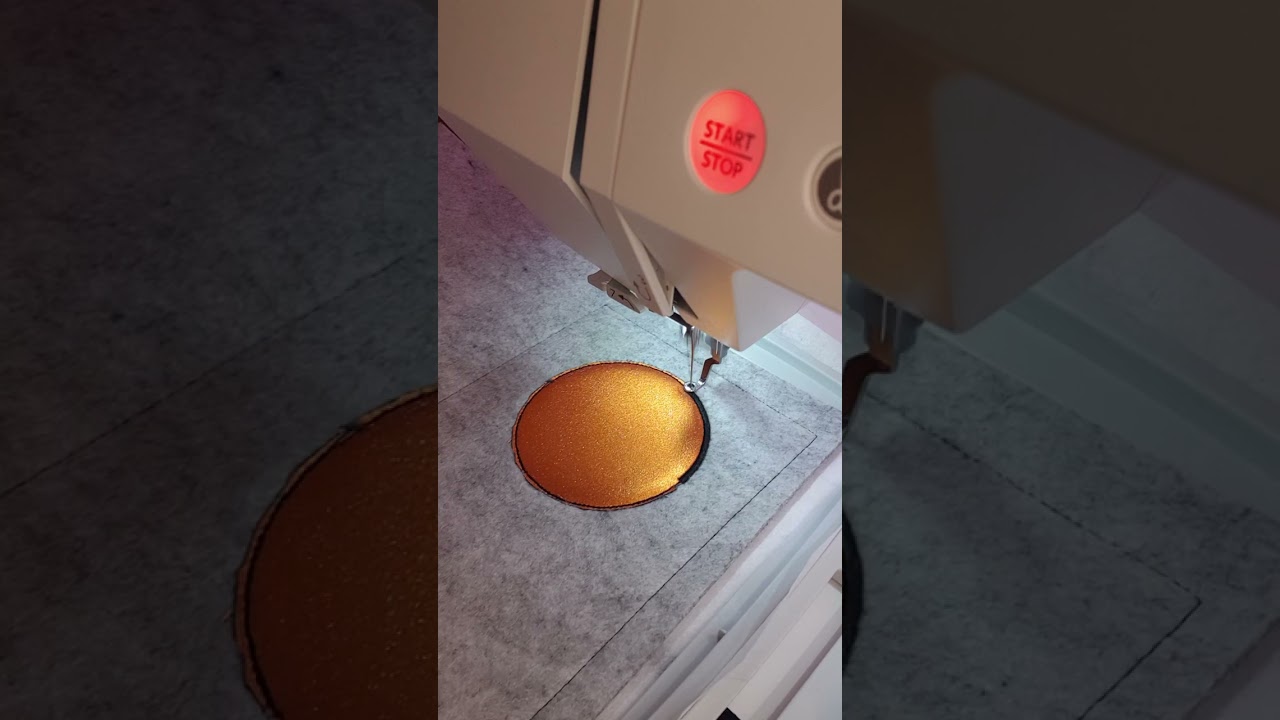 Tassenteppich / Mugrug mit dem Hand /  Pfoten / Herzmotiv von Tanjas Kreativ Stick