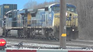 CSX Train Going Around The Bend