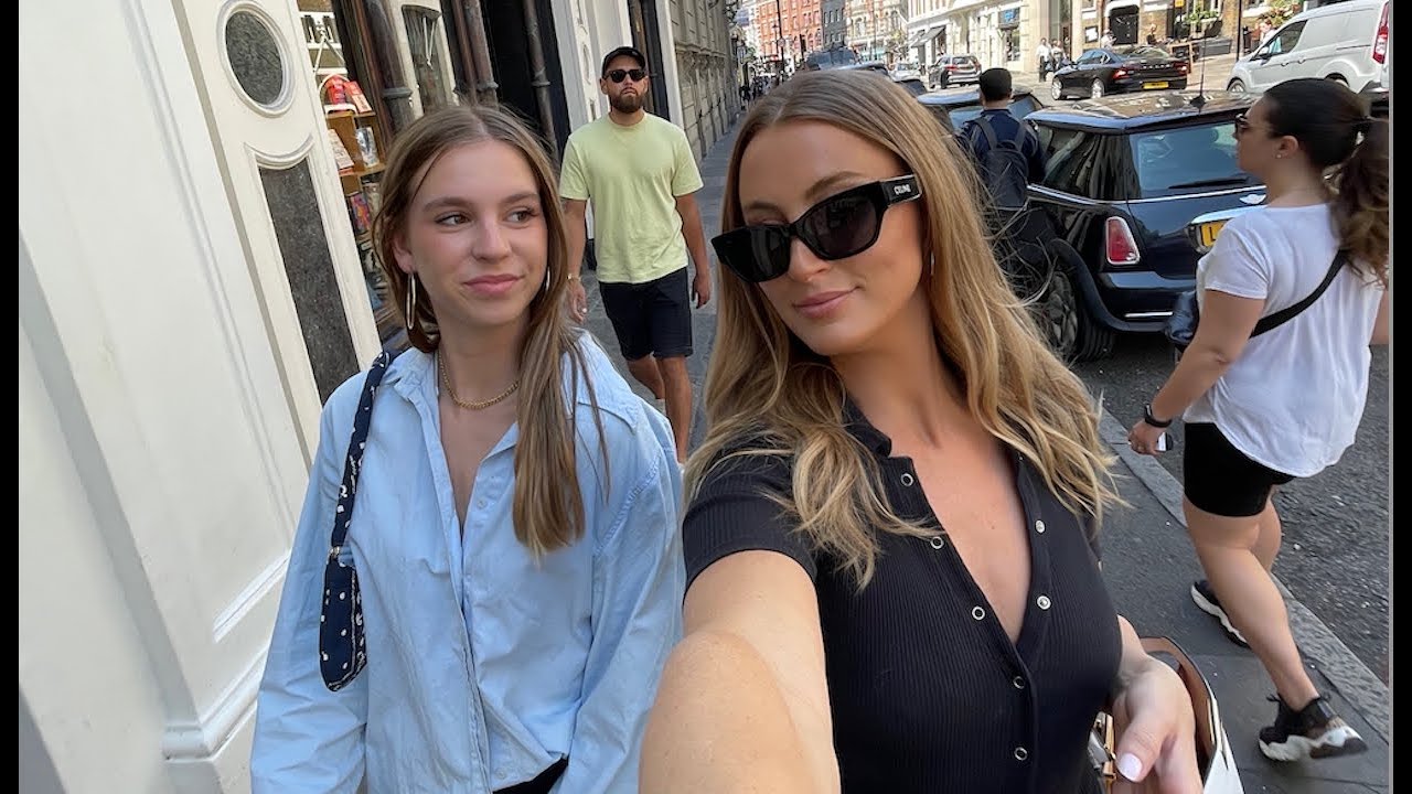 BIBI GESLAAGD, LONDON EN GESTOPT MET ROKEN!