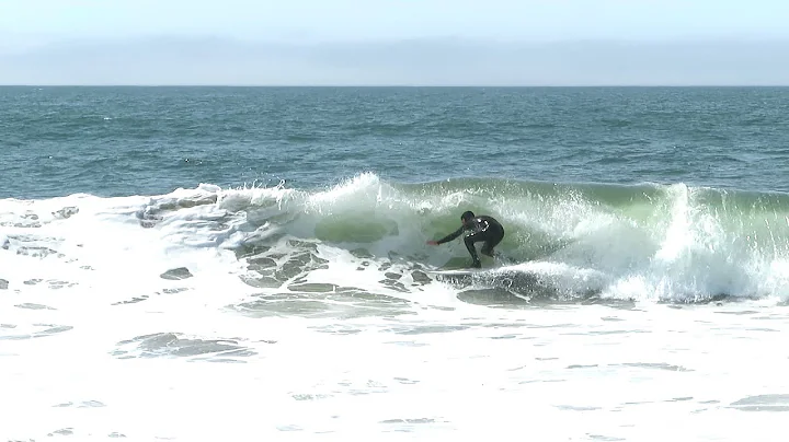 Surfing Santa Cruz - Backside of Moe's 3/1/22 (Bra...