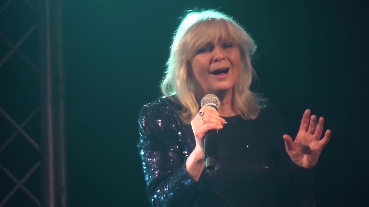 Zangeres Mieke in SintMartinus kerk Meeuwen 15 december 2019 YouTube Zangeres Mieke in SintMartinus kerk Meeuwen 15 december 2019 YouTube