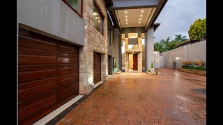 5 Bedroom House for Sale in Bedfordview - R6 750 000