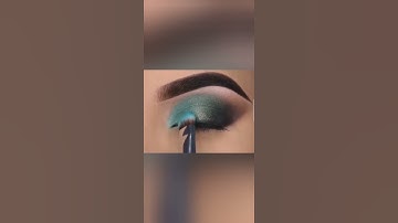Part-1 Smokey Eye With Green Glitter Eye Makeup Tutorial 💚