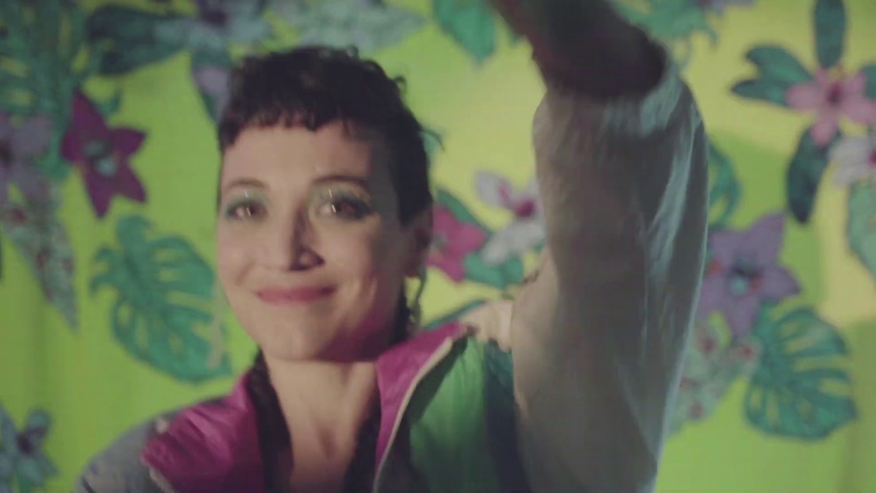 Sol Pereyra ft. Julieta Venegas - Metamorfosis (Video Oficial)