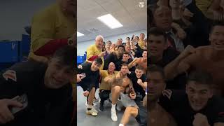 CAMPEONES, CAMPEONES, OLÉ, OLÉ, OLÉ. FC BARCELONA - ZAPATAZO