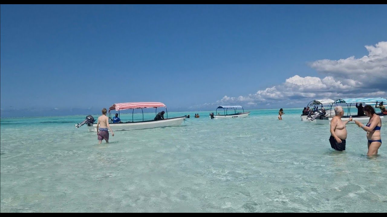 Bill Gates Island This Has To Be The Clearest Ocean I Have Seen In My