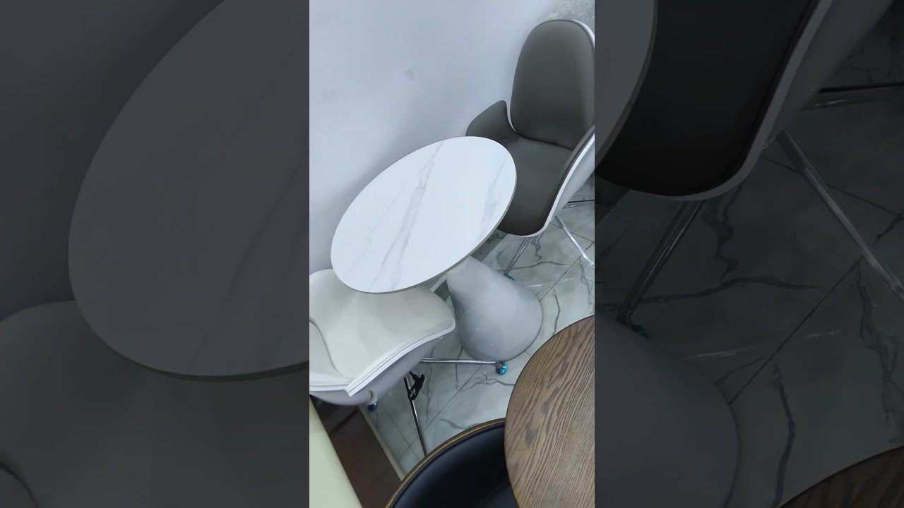 Ante Room Chair And Table