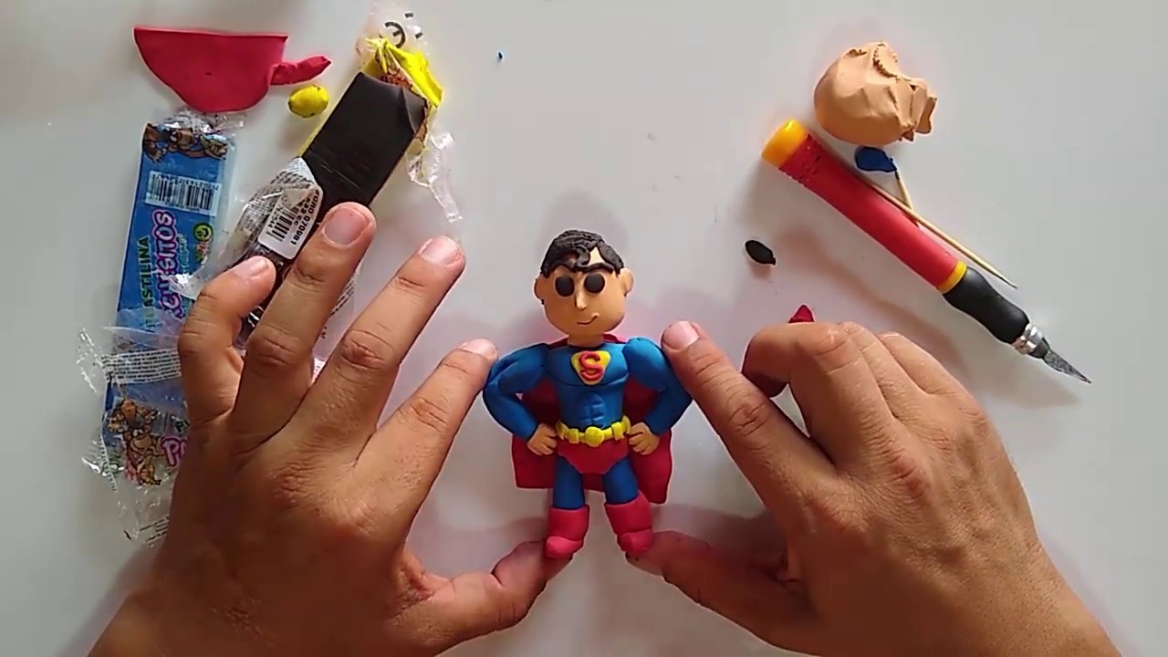 Tutorial paso a paso Superman en plastilina