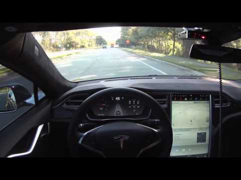 Videó: A Tesla Továbbfejlesztette A V7.0 Szoftverfrissítését A Beta Tesztelőkre