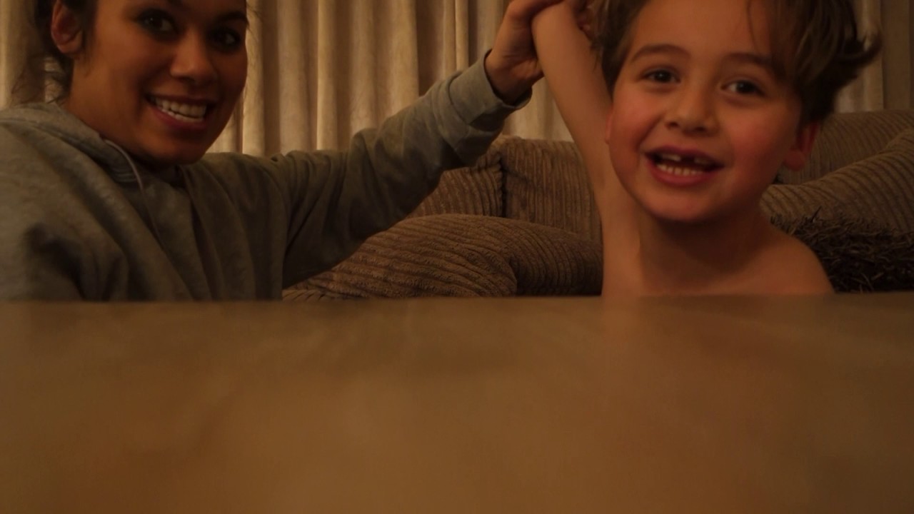 ZOONTJE YES-R STEELT CAMERA?! VLOG #17