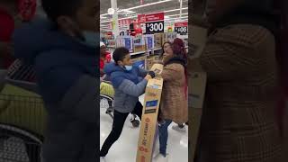 Fight Breaks out on Black Friday over a Cheap TV! #walmart #blackfriday #america