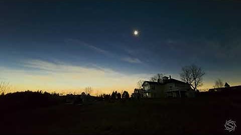 Total Eclipse 2024 in Vermont Timelapse (4k)