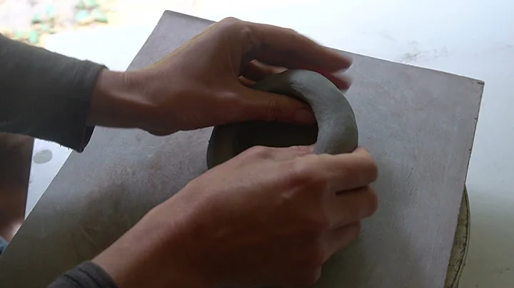 How to Make a Slump Vessel by Ceramicist Michele B...