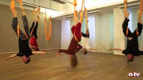 AntiGravity Aerial Yoga - Jost Blomeyer