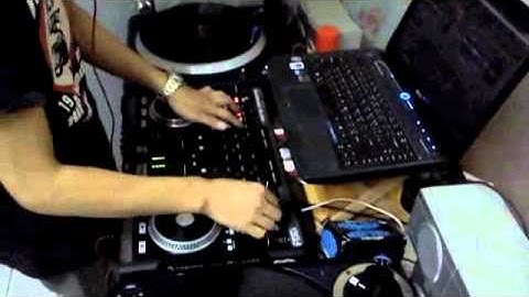 Innofader And VMS4 Baby Scratch "Black and Yellow" / Traktor 2 .m4v