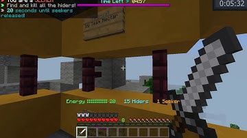 I Found A glitch for hide n seek the hive