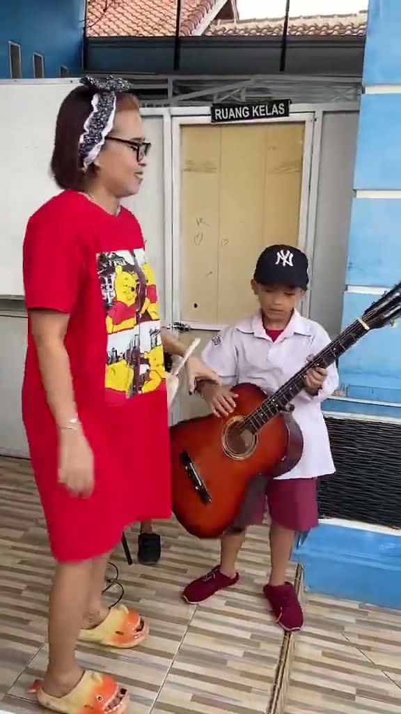 Vidio kocak dan gokil @nyaikembang1nyaikembang1 /mama?