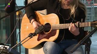 Video thumbnail of "Ilse DeLange - Sun & Shadow || 538"