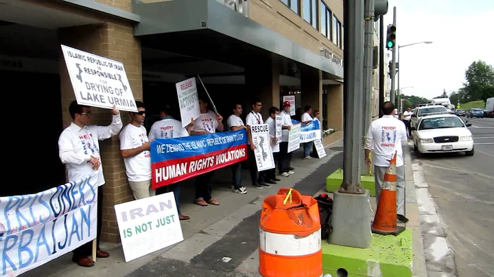 Azerbaijanis protesting Iranian government's discr...