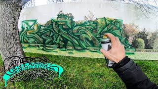 Graffiti Paint Letters On Plants Wall 🍀 - Resaks